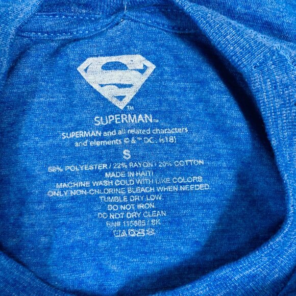 Superman Blue Crew Neck TShirt Mens Size S DC Comics Graphic Tee Dad Gift New - Picture 5 of 6